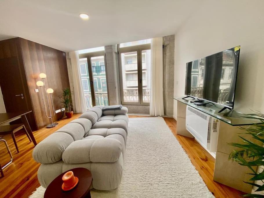 Apartment Padre Antonio Vieira Flat E - 2 Bedroom Near Campanha Train Station
